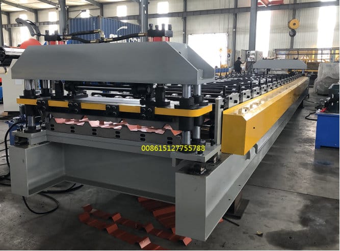 R panel roll forming machine (2).jpg