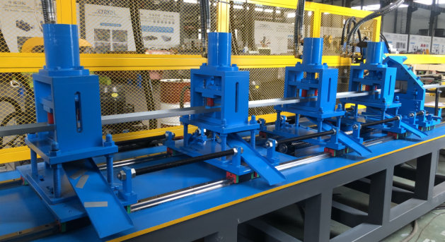 Stud and track steel wall framing profile rolling forming machine