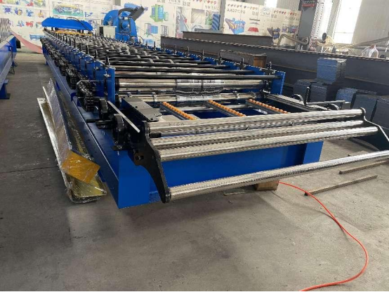 Corrugated Roof Sheet Roll Forming Machine