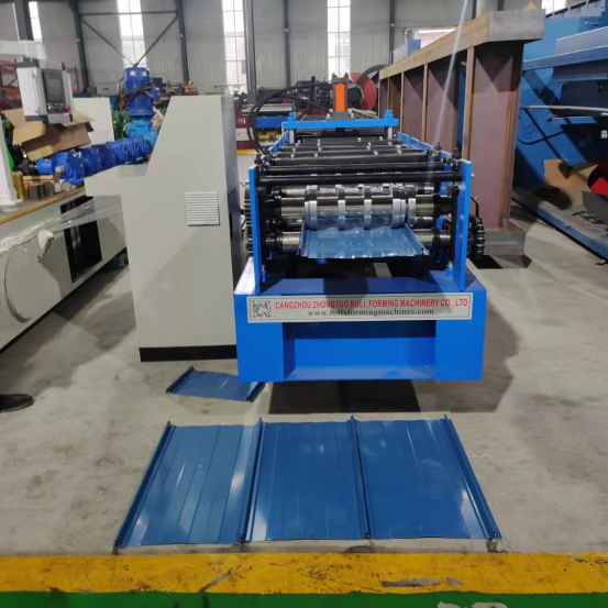 Concealed fastener panel profile rolling machine