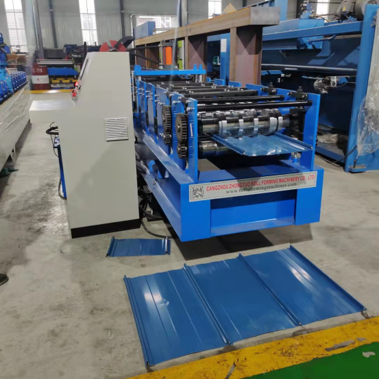 Concealed fastener panel profile rolling machine