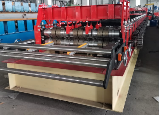 Metal Roof Deck Roll Forming Machine