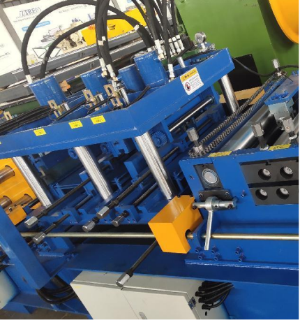 Automatic CZ purlin roll forming machine