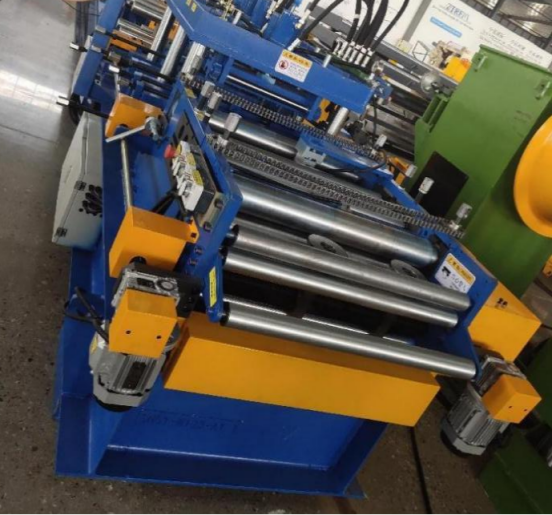 Automatic CZ purlin roll forming machine