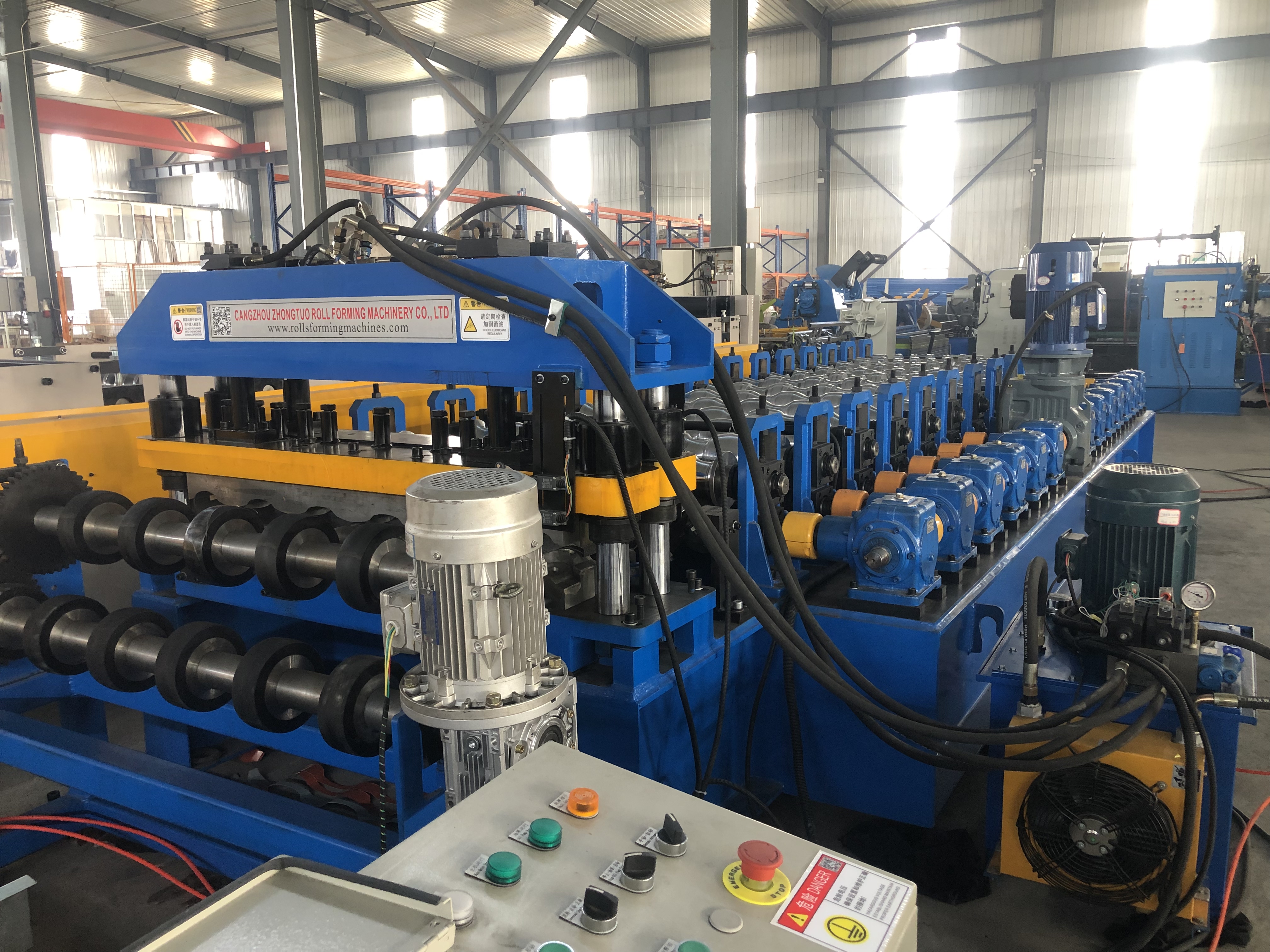 Glazed roofing sheet machine