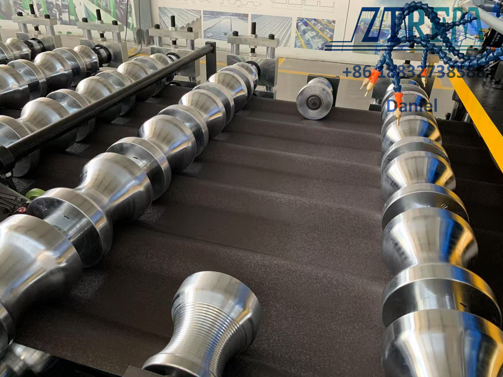 Zhongtuo's glazed roofing sheet machine innovation