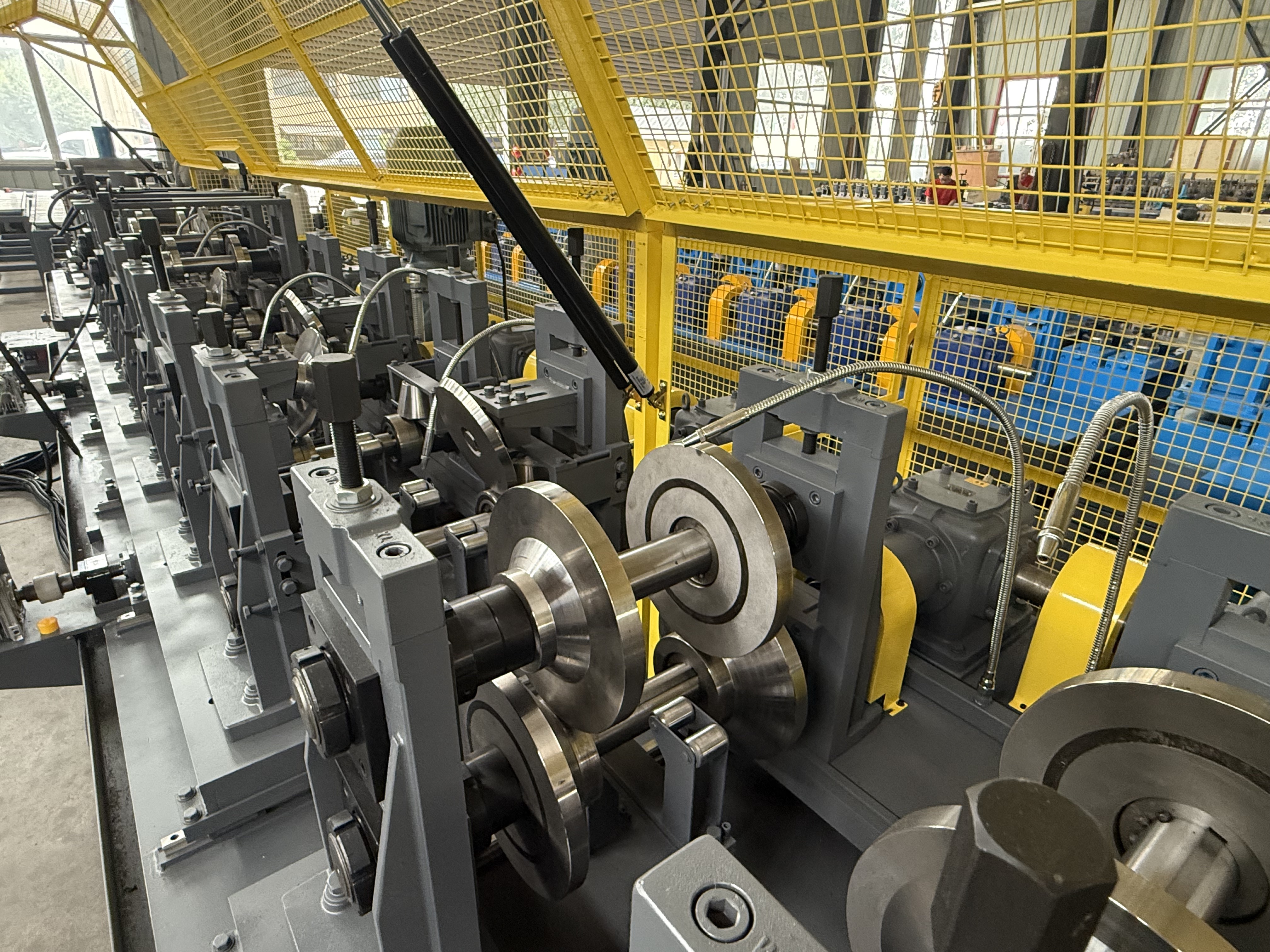 New desgin Canada frame making machine