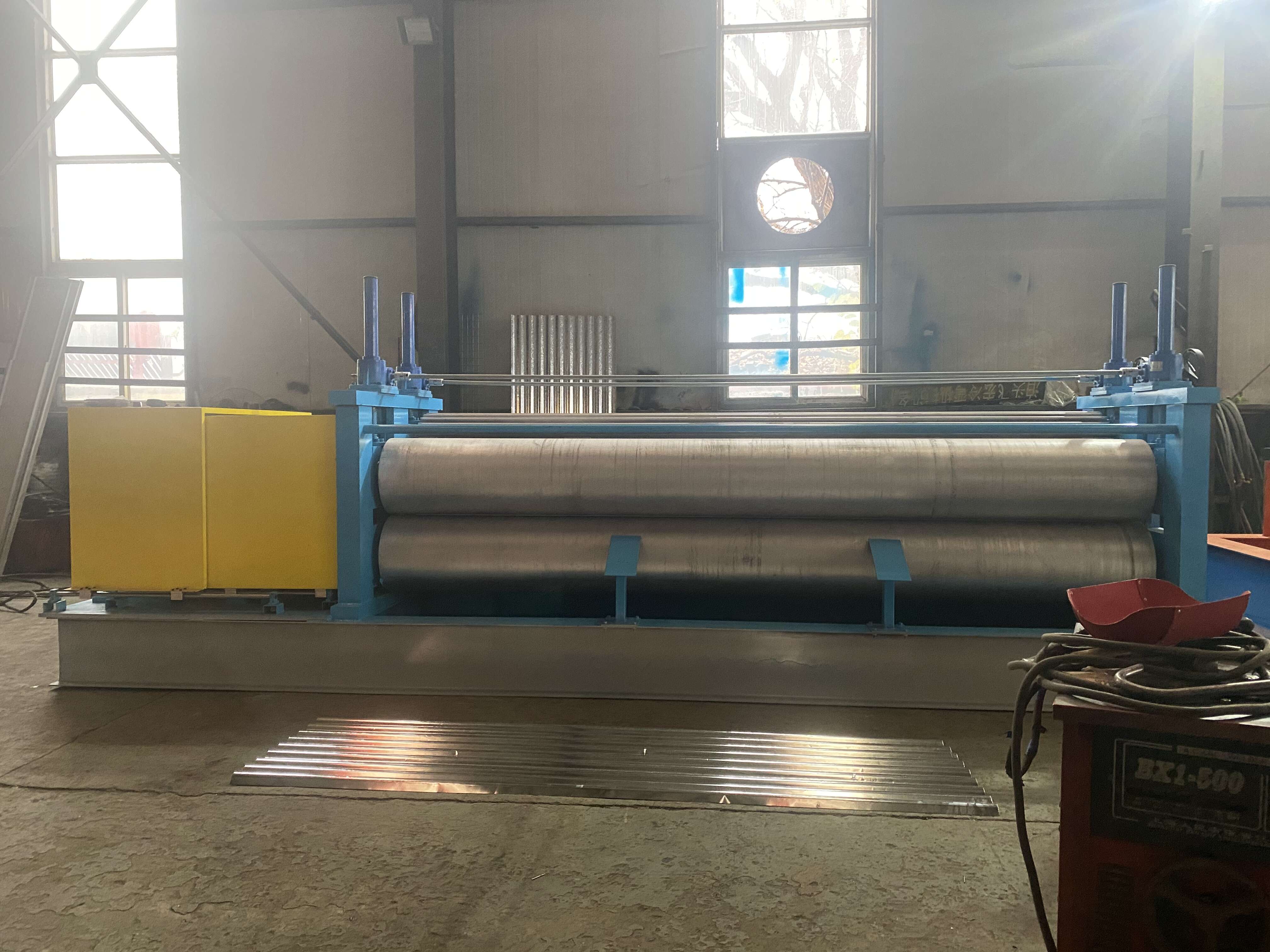 High efficiency Corrugated metal roofing sheet machine ​