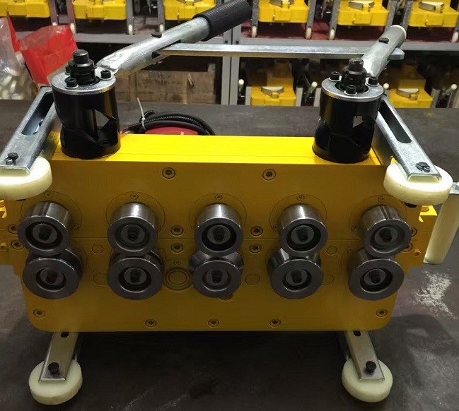 Portable&Efficiency Standing seam roofing sheet machine