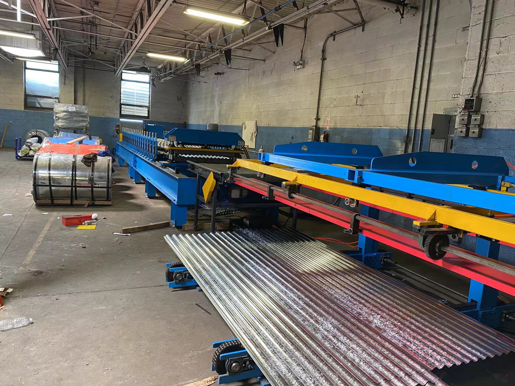 New Technology!!! Corrugated roofing sheet machine