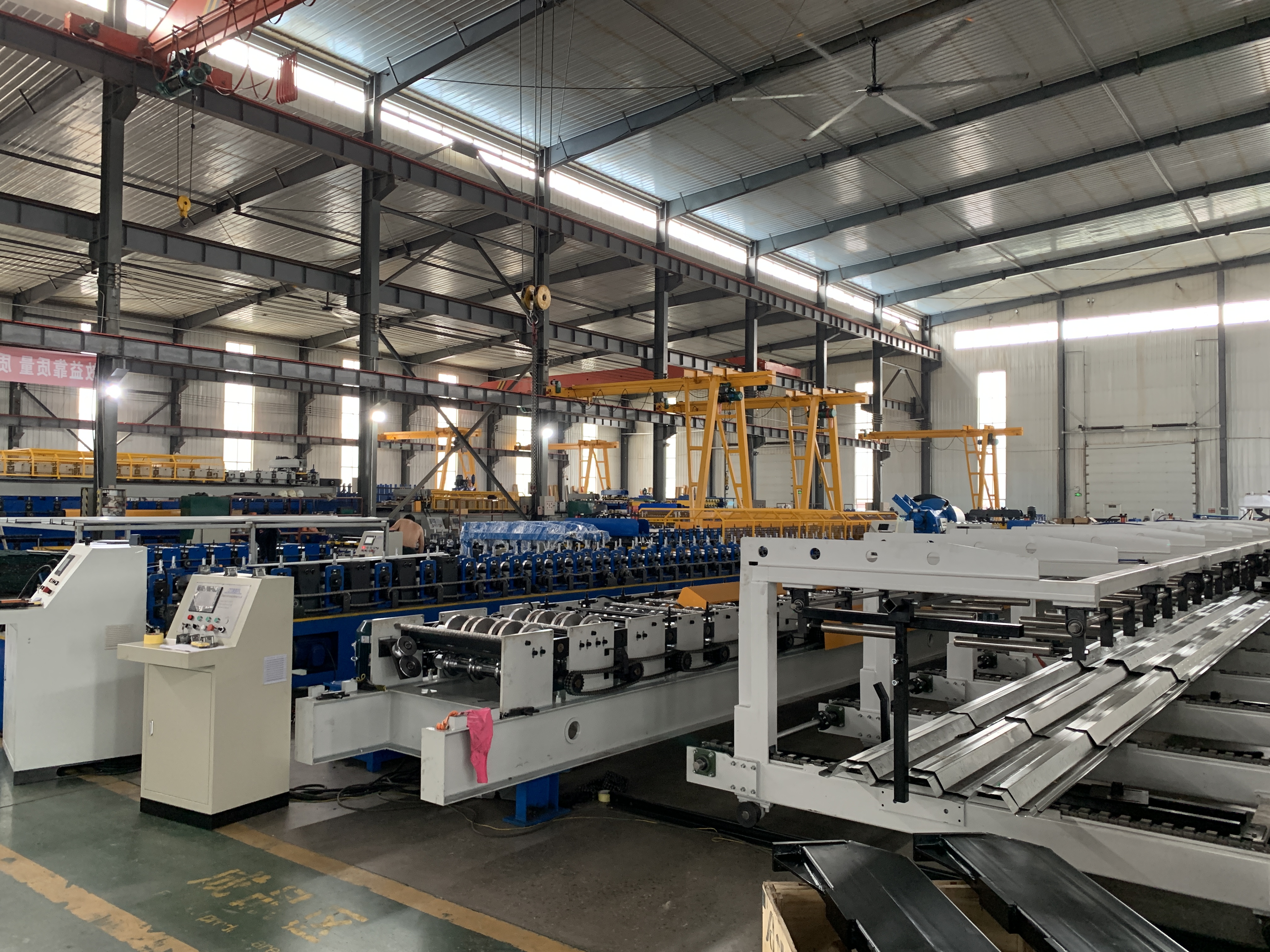 Reliable cold roll forming machine factory, Cangzhou Zhongtuo!!!