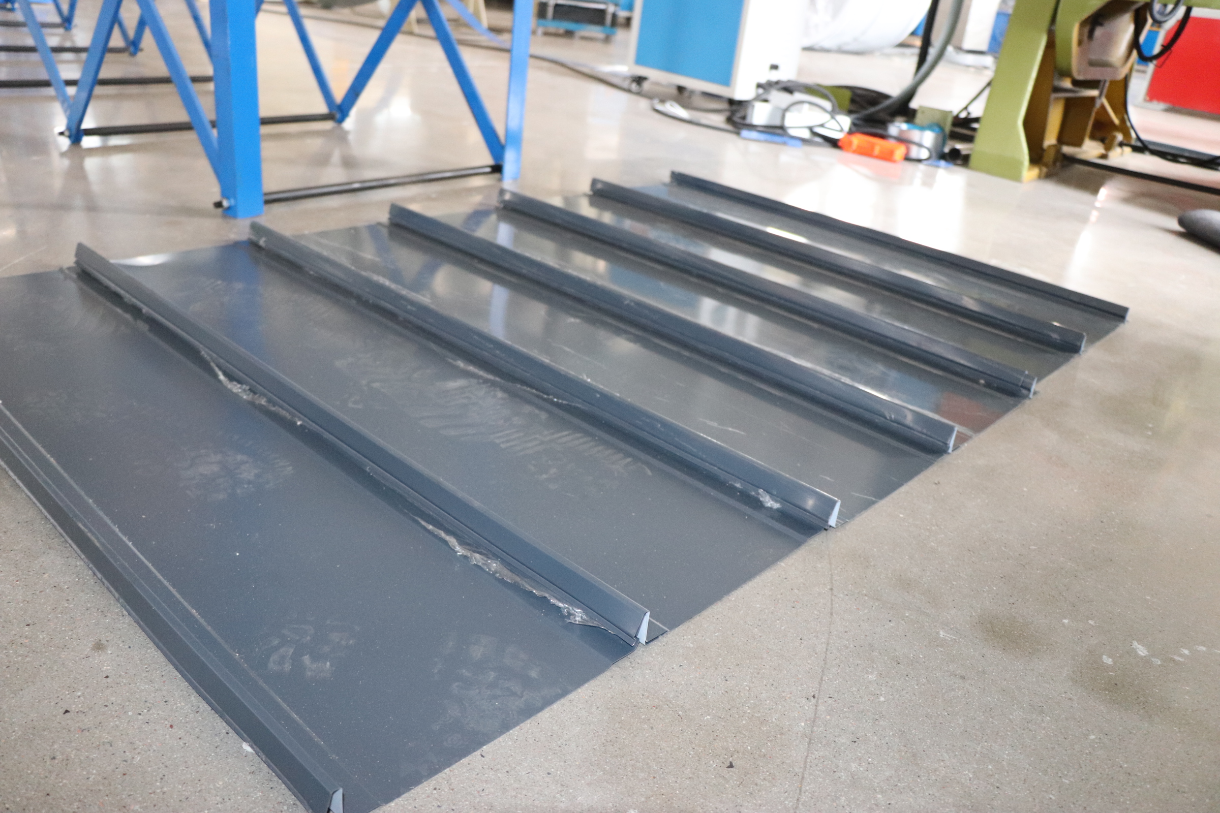 Method of installation color roof tile