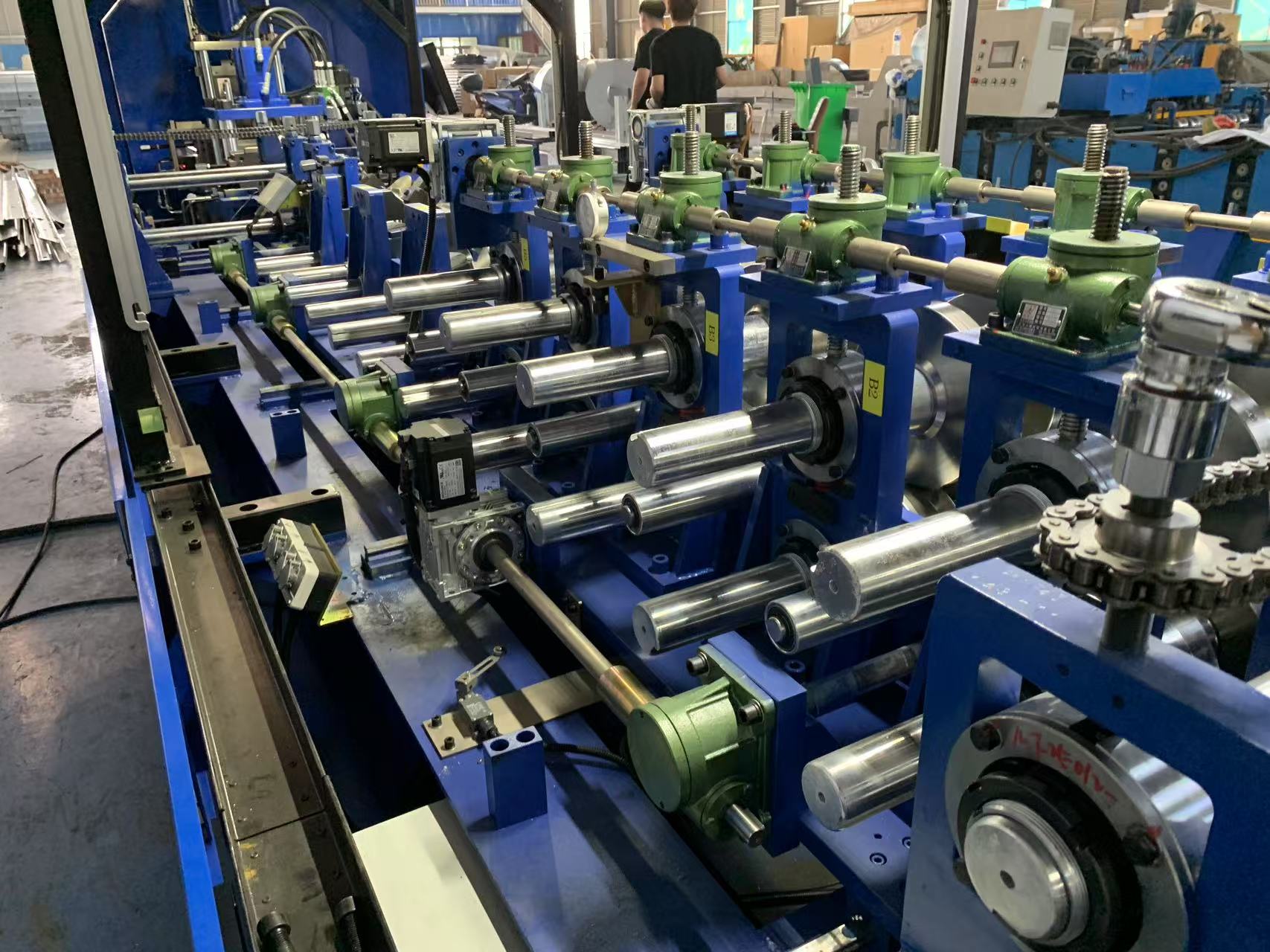 ZTRFM Fully automatic villa keel forming machine